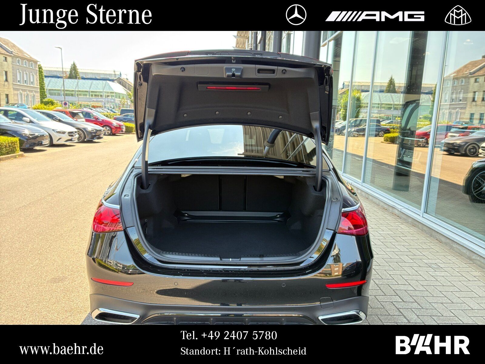 Mercedes-Benz E 220 d 4M AMG+Night/Distronic/Pano/360°/LMR-20"