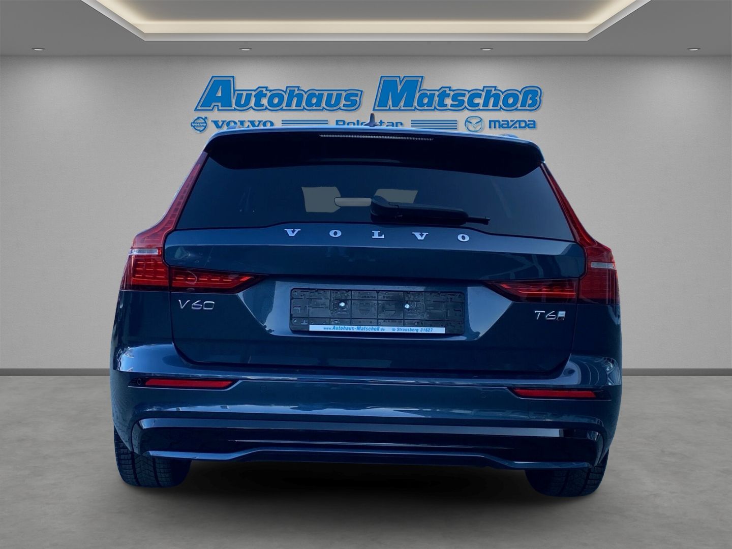 Volvo V60 T6 AWD Ultra Dark Recharge B&W HUD Pano-Dach