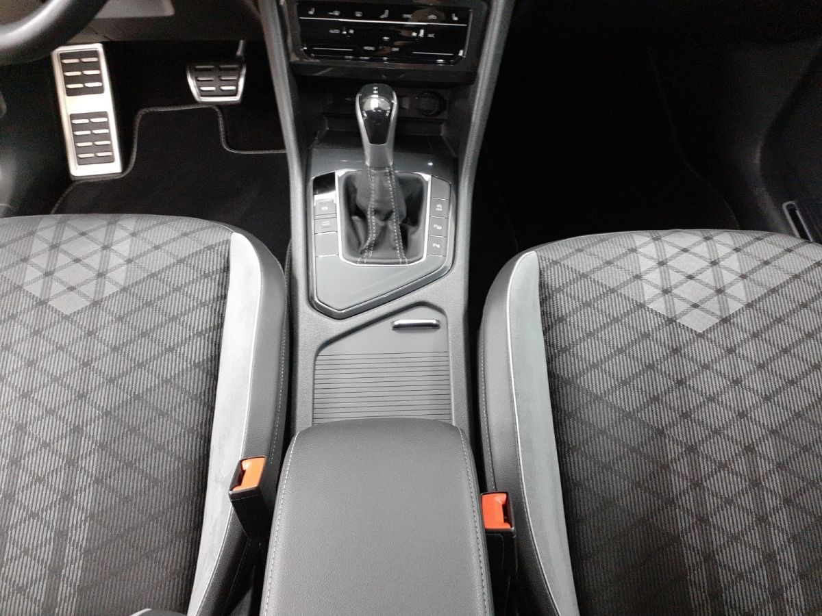 Volkswagen Tiguan 1.5TSI R-Line - Samsaru's Car Outlet