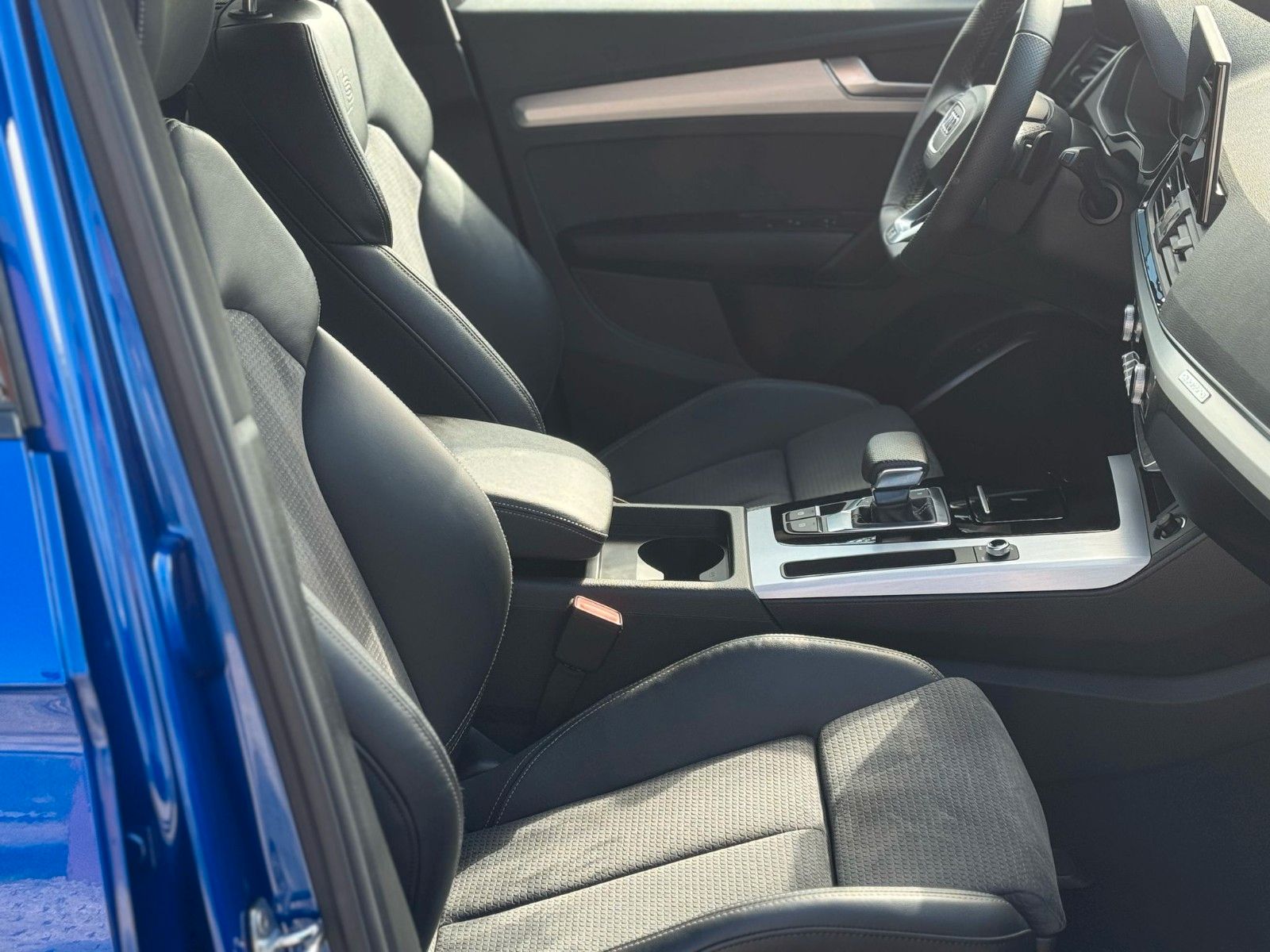 Audi Q5 40 TDI quattro S-line - Samsaru's Car Outlet