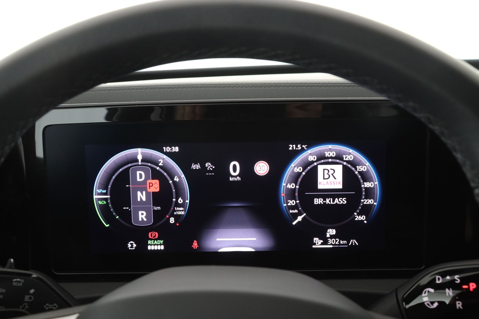 Volkswagen Tiguan 1.5 TSI DSG eHybrid R-Line | PANO | AHK |