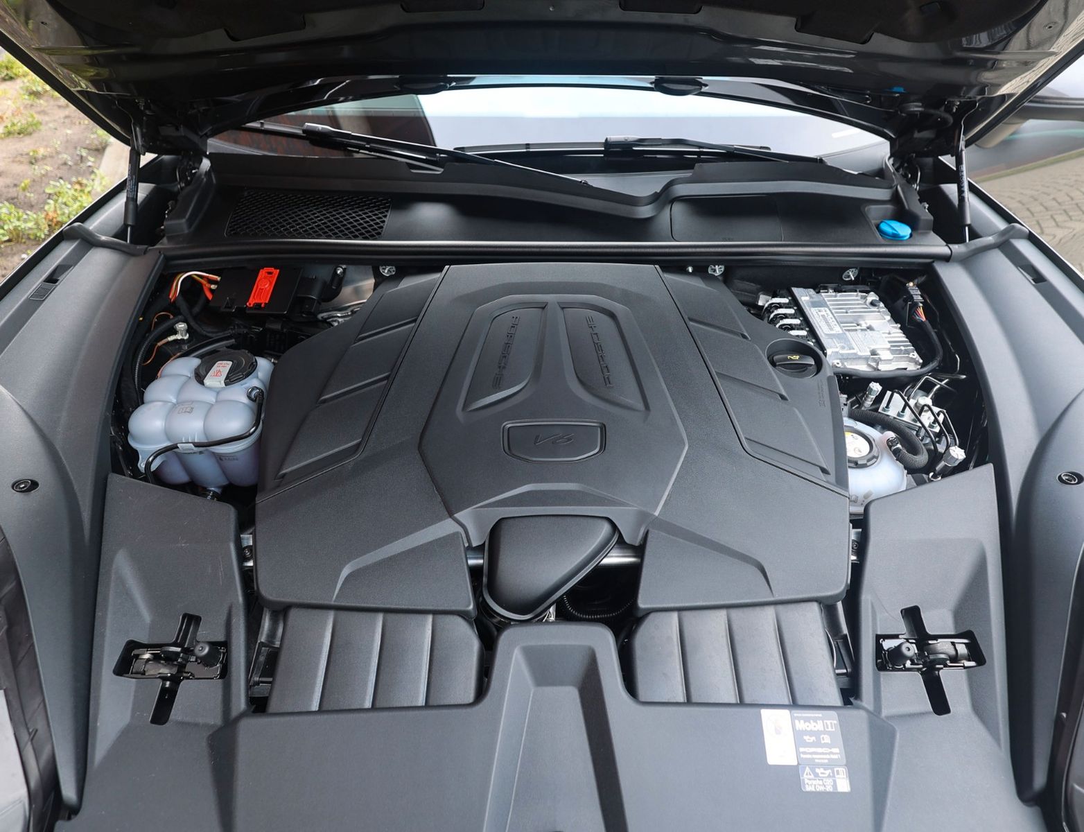Porsche Cayenne E-Hybrid | Pas.Display - Pano - AHK