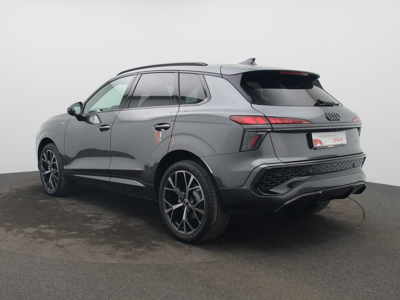 Audi Q3 S-Line TFSI quattro S-tronic/ TechPlus,Matrix