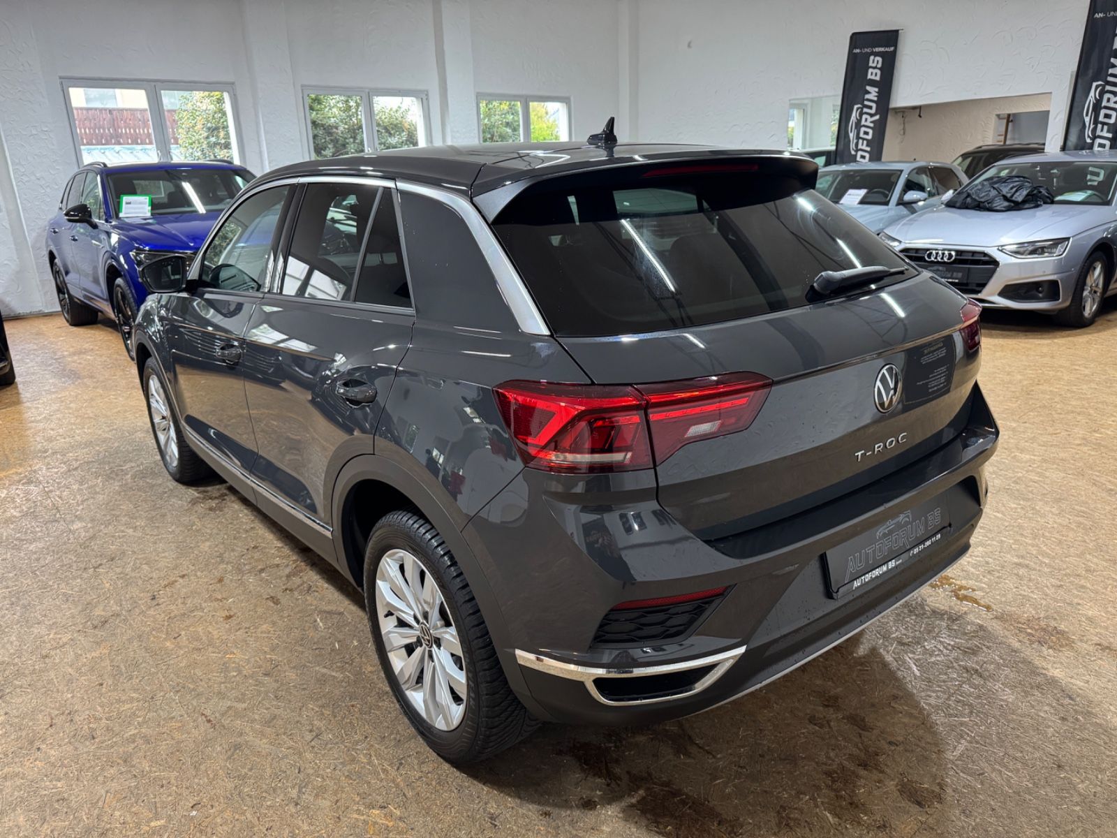 Volkswagen T-Roc Sport 1.5TSI DSG - Samsaru's Car Outlet