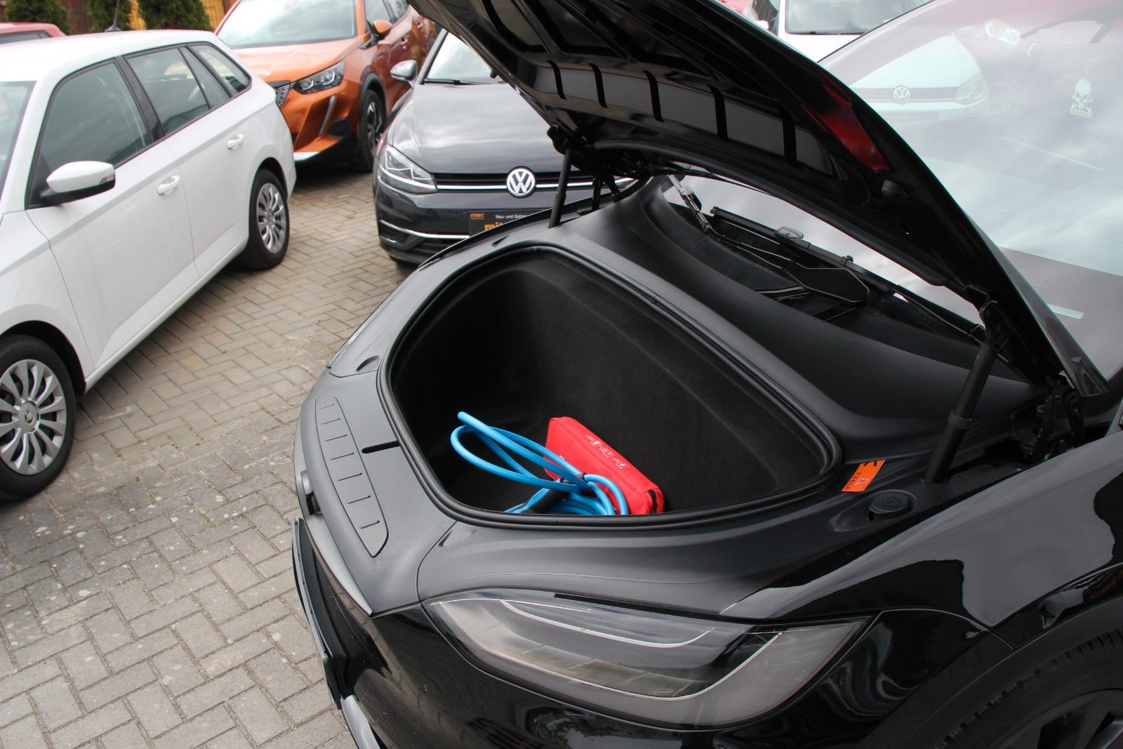 Tesla Model X Plaid 1020PS Yoke AHK Garantie