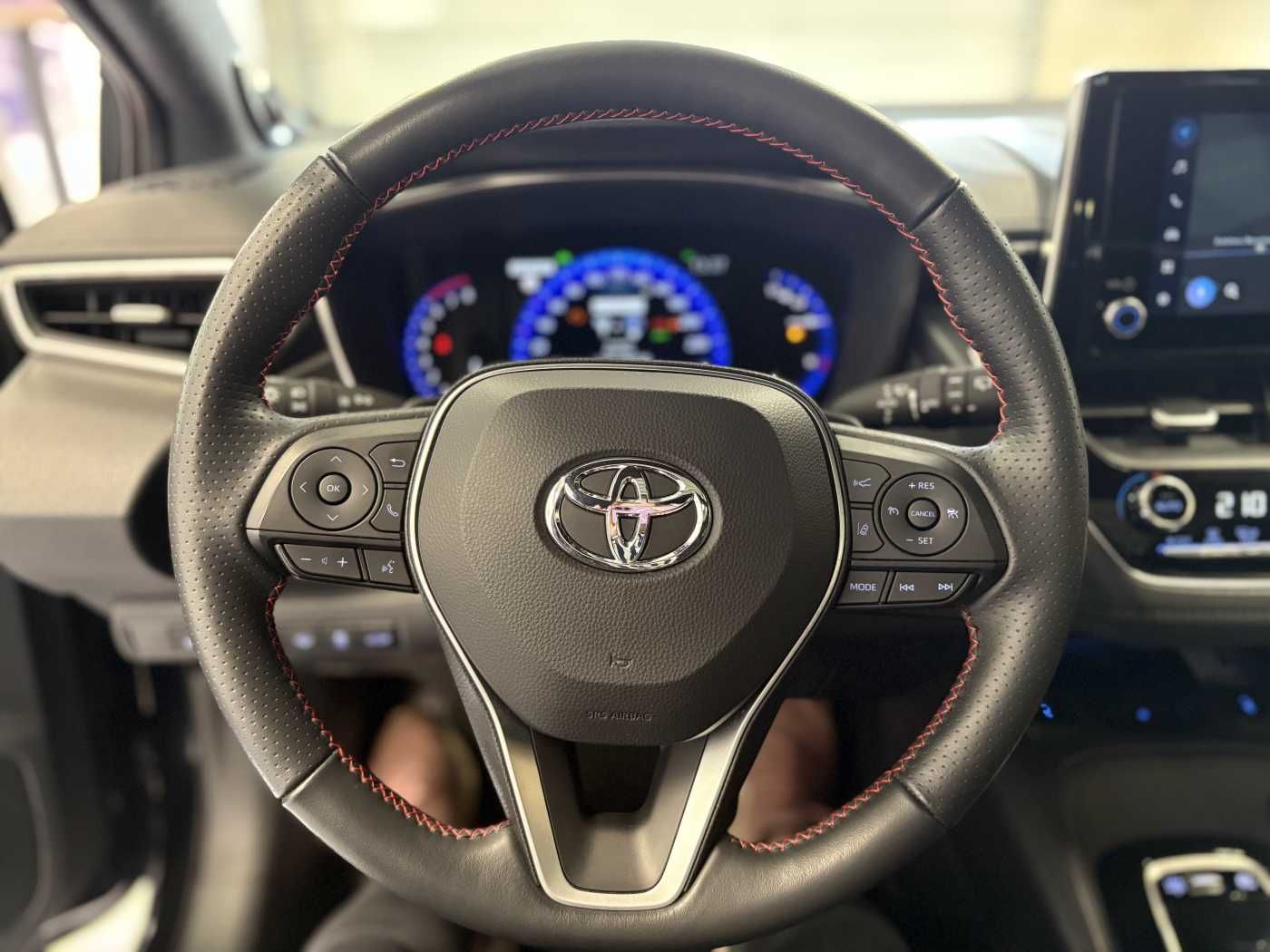 Toyota Corolla Touring Sports Hybrid 2.0 GR Sport - Samsaru's Car Outlet