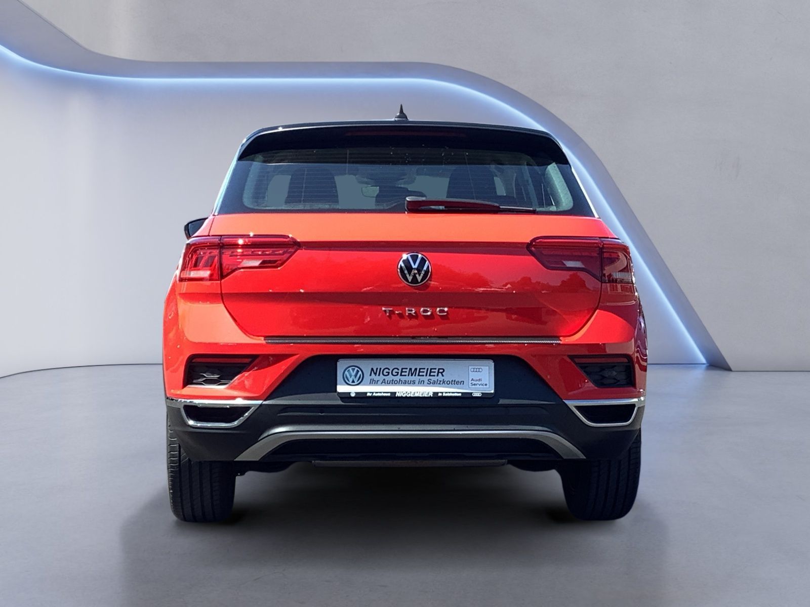 Volkswagen T-Roc 1.0TSI STYLE - Samsaru's Car Outlet
