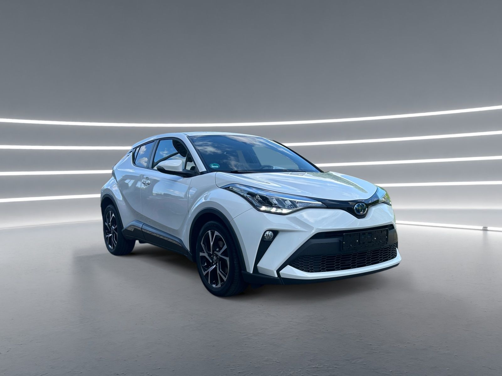 Toyota C-HR Hybrid 4x2 Flow - Samsaru's Car Outlet