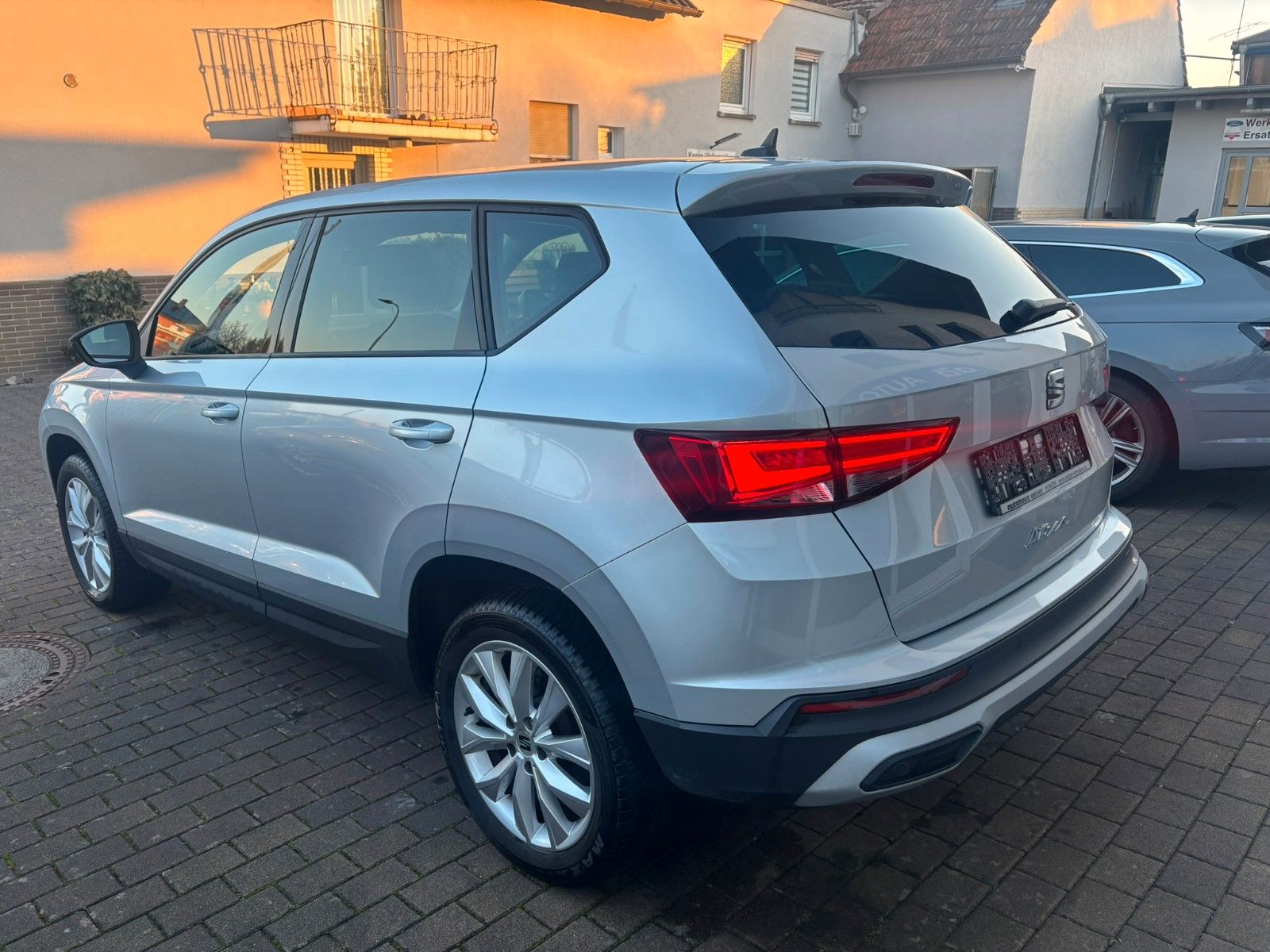 Seat Ateca Style*DSG*KAM*AHK*NAV*BEATS*CARPLAY*LED