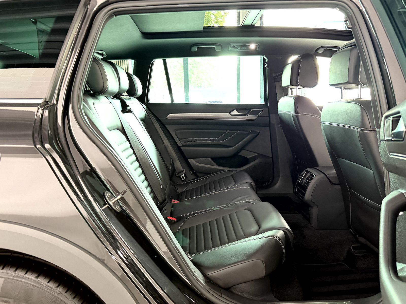 Volkswagen Passat Alltrack Variant 2.0 TDI DSG*Pano*AHK*IQ*