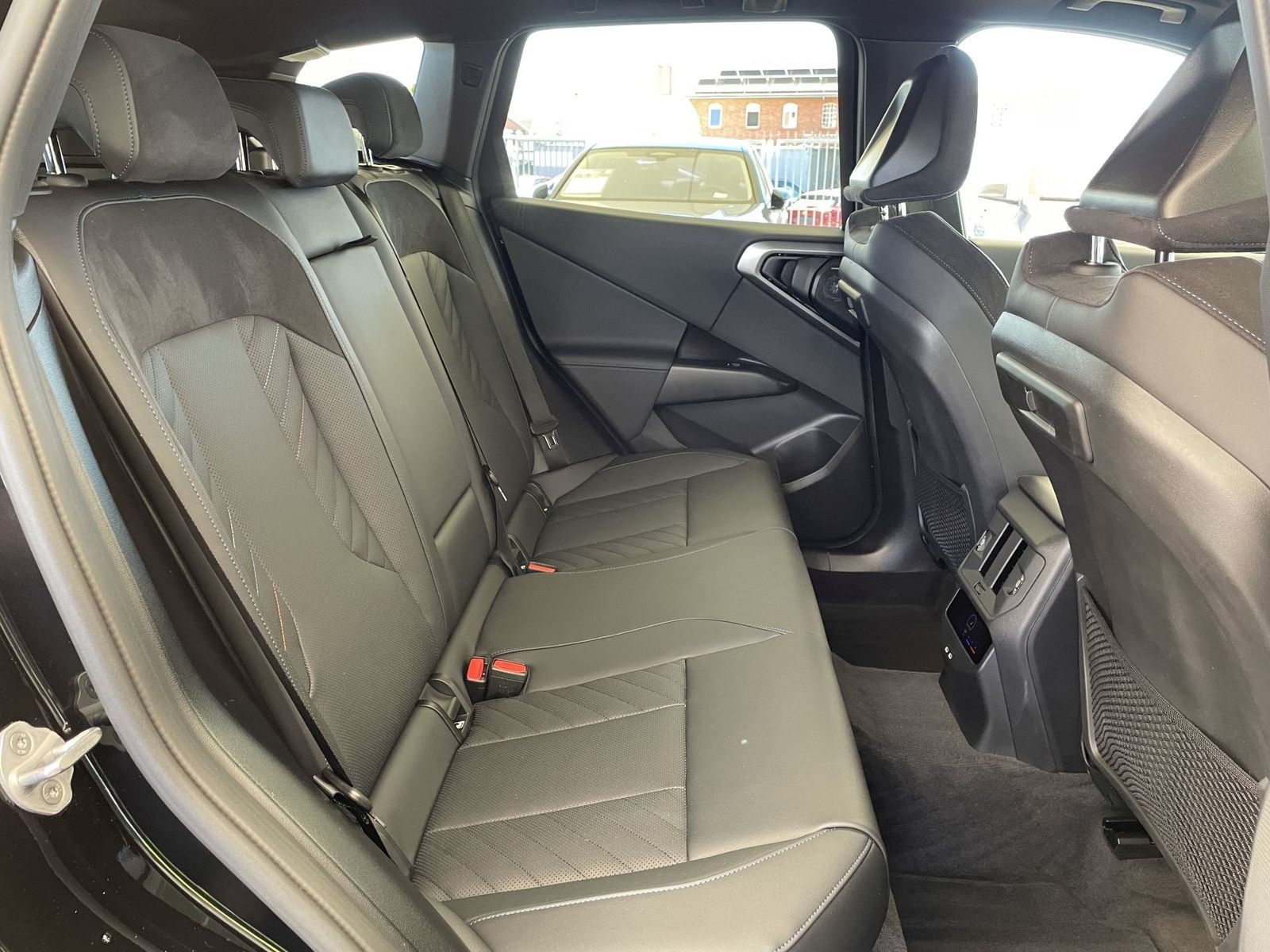 BMW X3 20d xDrive M Sport Paket Head Up AHKHK HiFi D