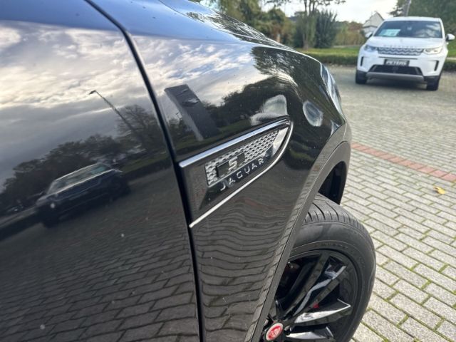 Jaguar E-Pace D180 R-Dynamic S 20''LM BlackPack ACC Tot