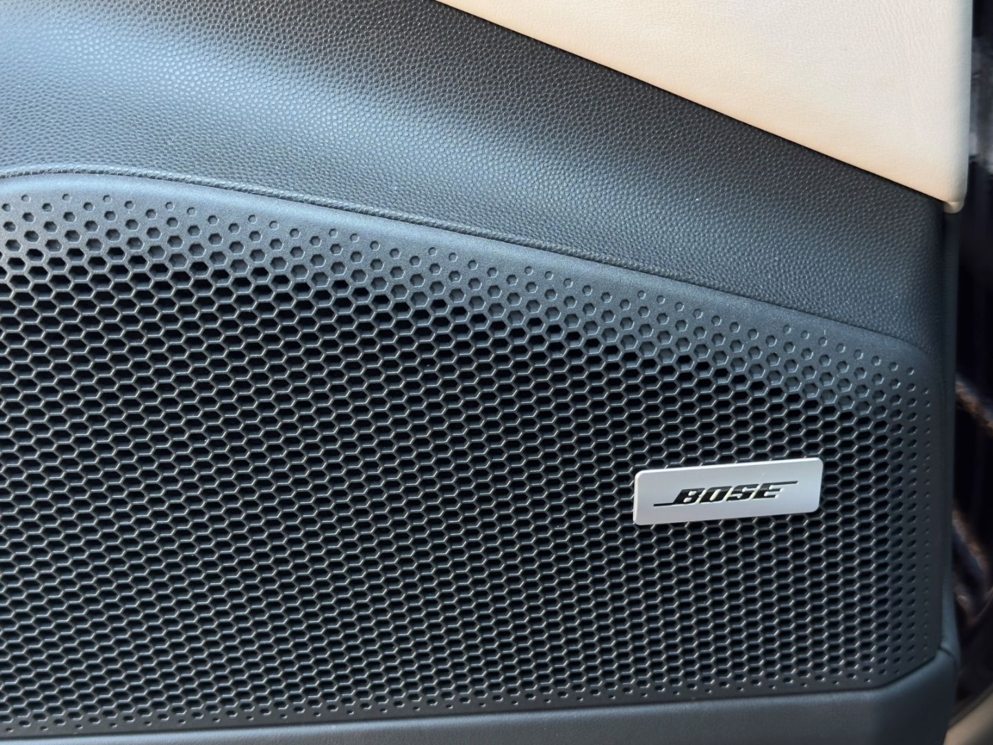 Porsche Macan 4 HUD KLIMASITZE PANO MATRIX BOSE KEYLESS
