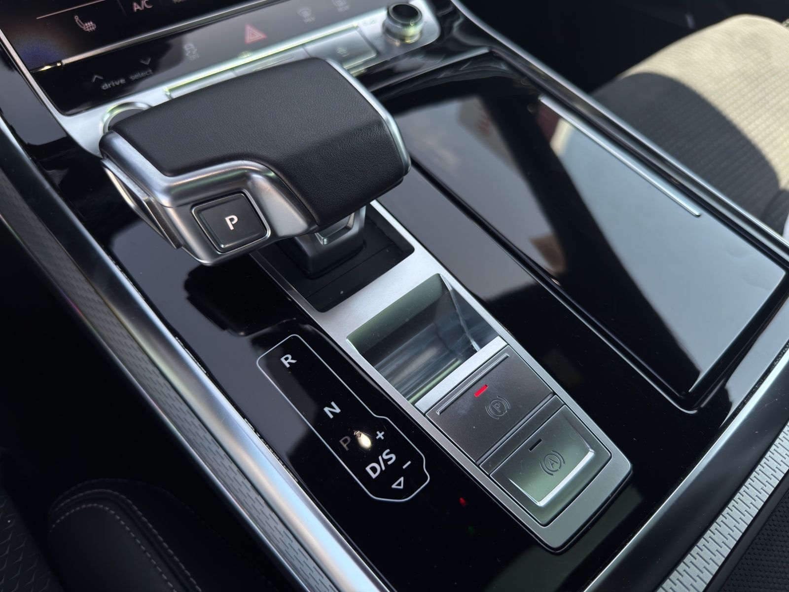 Audi Q8 50 TDI Q 2x S LINE LM23 ACC ALLRADL AHK PANO