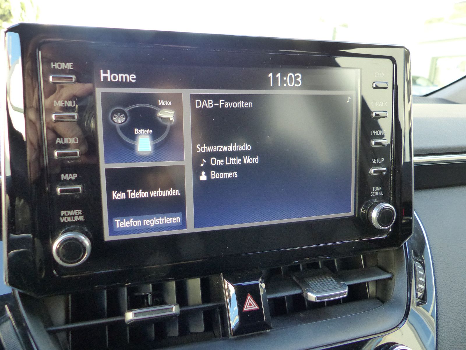 Toyota Corolla TS 2.0 Hybrid Einparkh. Selbstlenkend