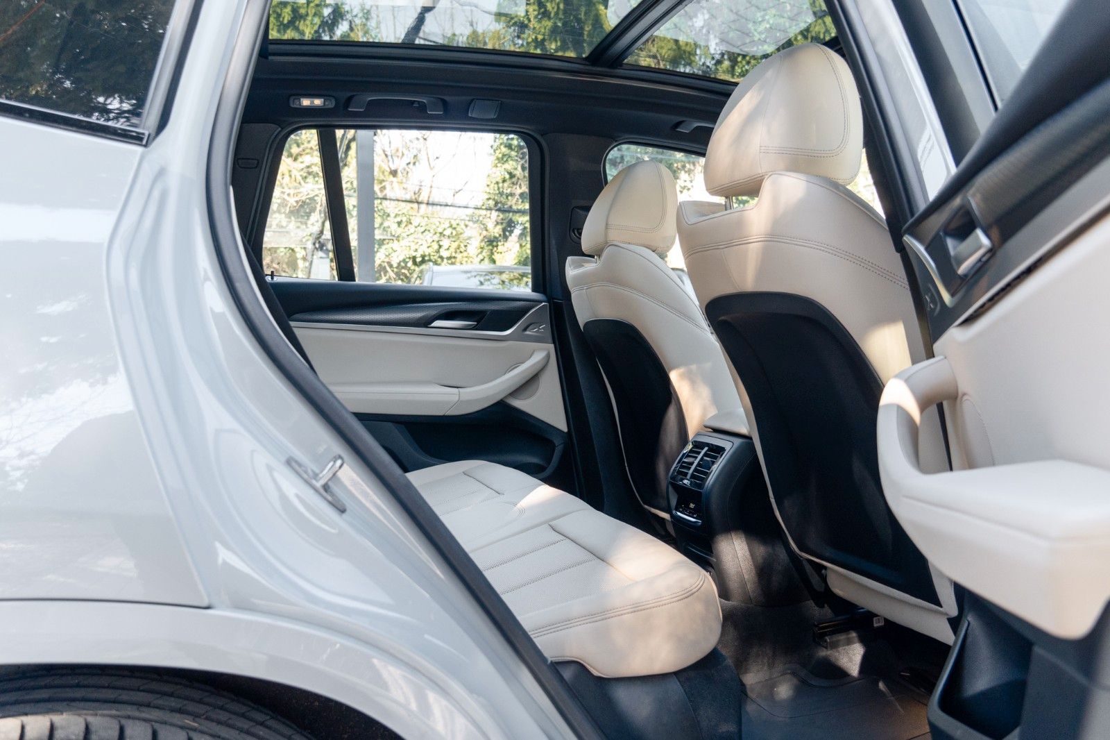 BMW X3 20d M SPORT - Samsaru's Car Outlet