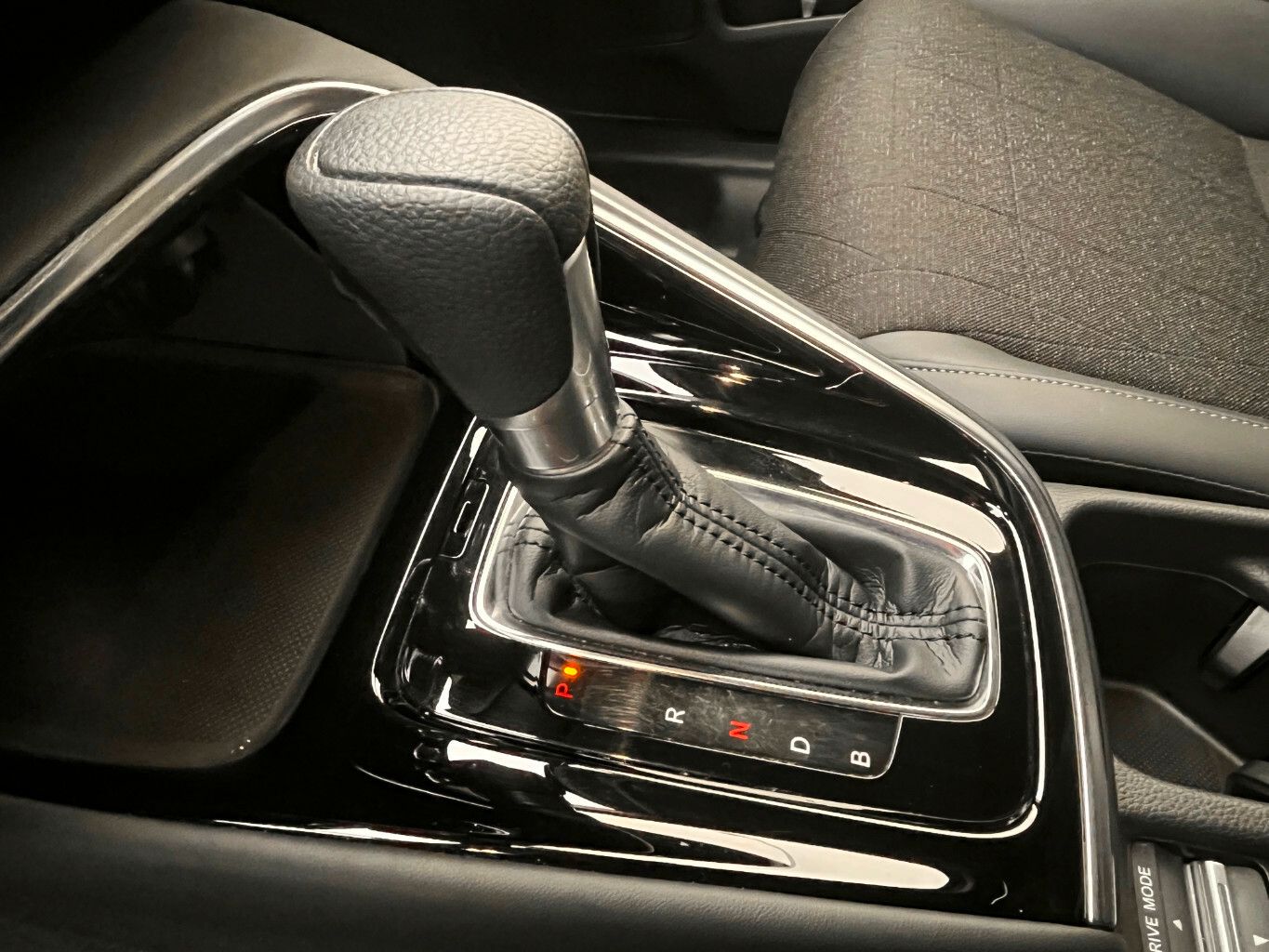 Honda HR-V Hybrid 1.5 Advance|Navi|MagicSeats