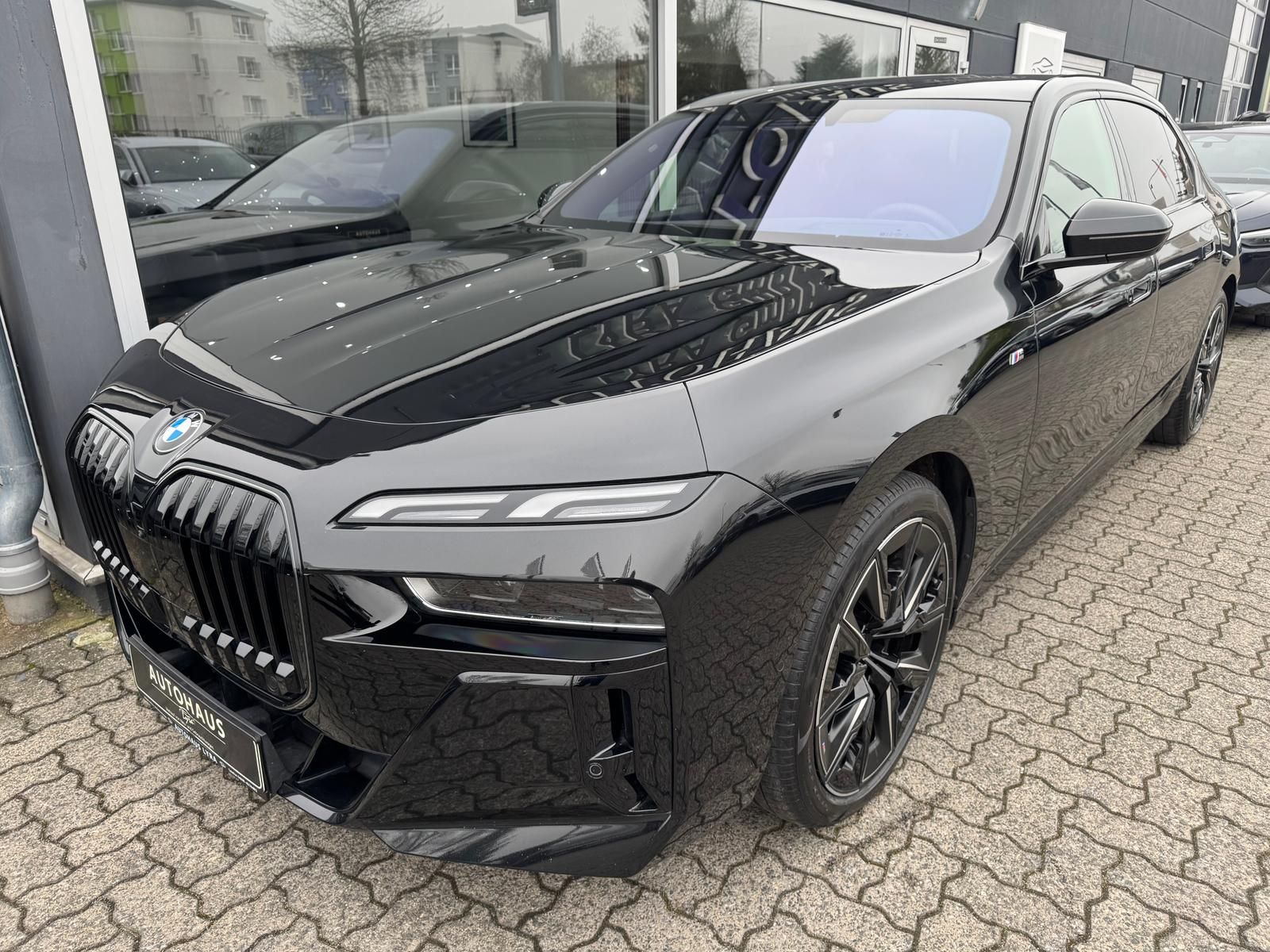 BMW 740d xDrive M-Sport Pro*PANO*B&W*360°KAM*STANDH*