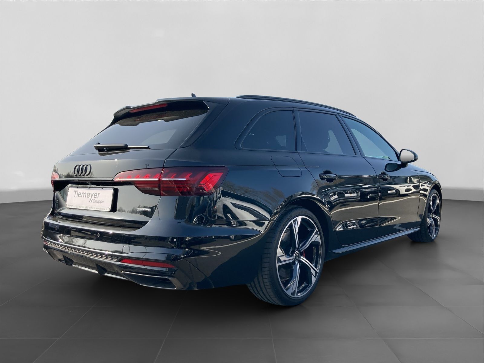 Audi A4 Avant 40 TFSI Q 2x S LINE MATRIX AHK LM19 VIR