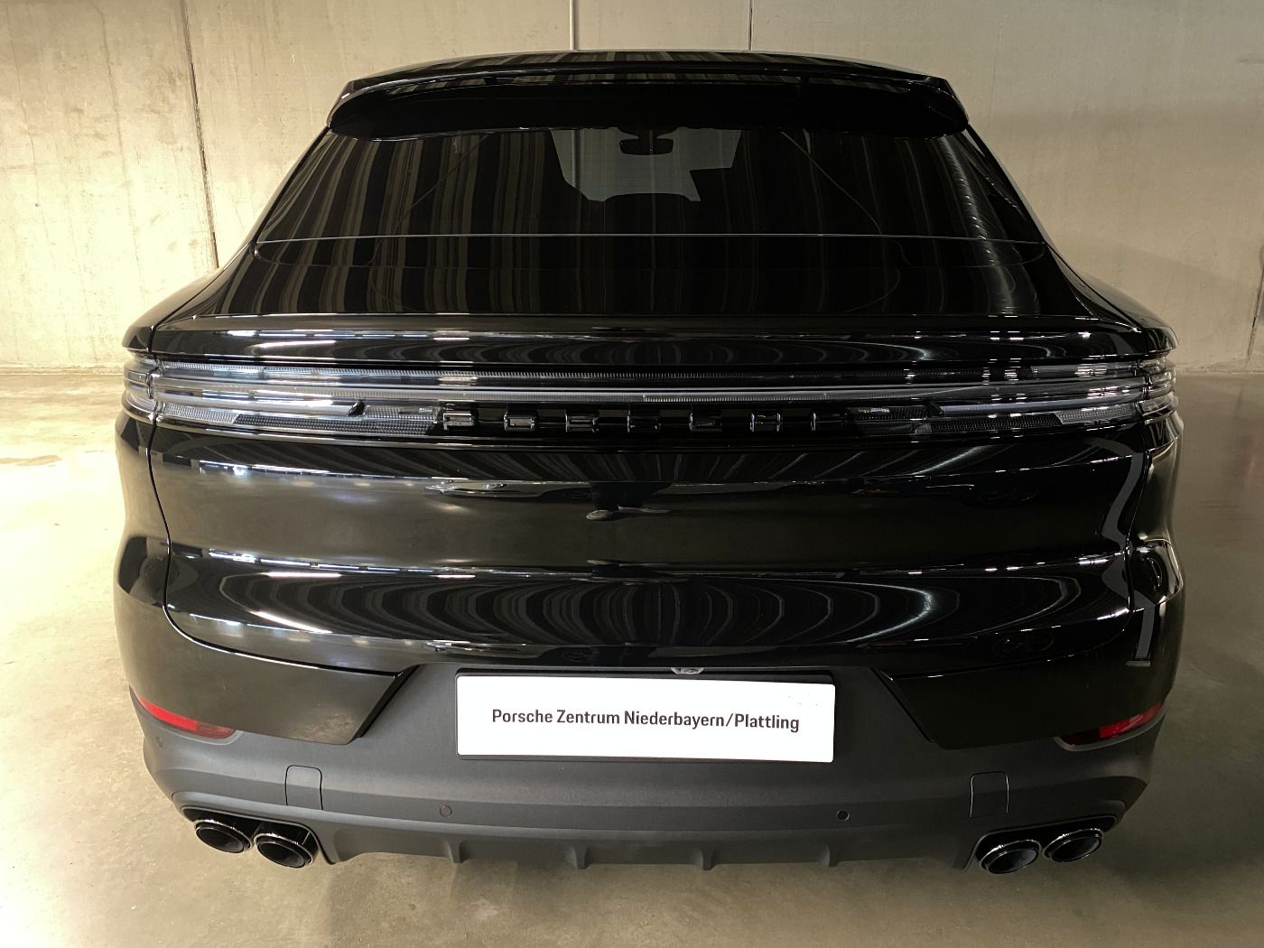 Porsche Cayenne E-Hybrid Coupe | Luftfederung | el. AHK