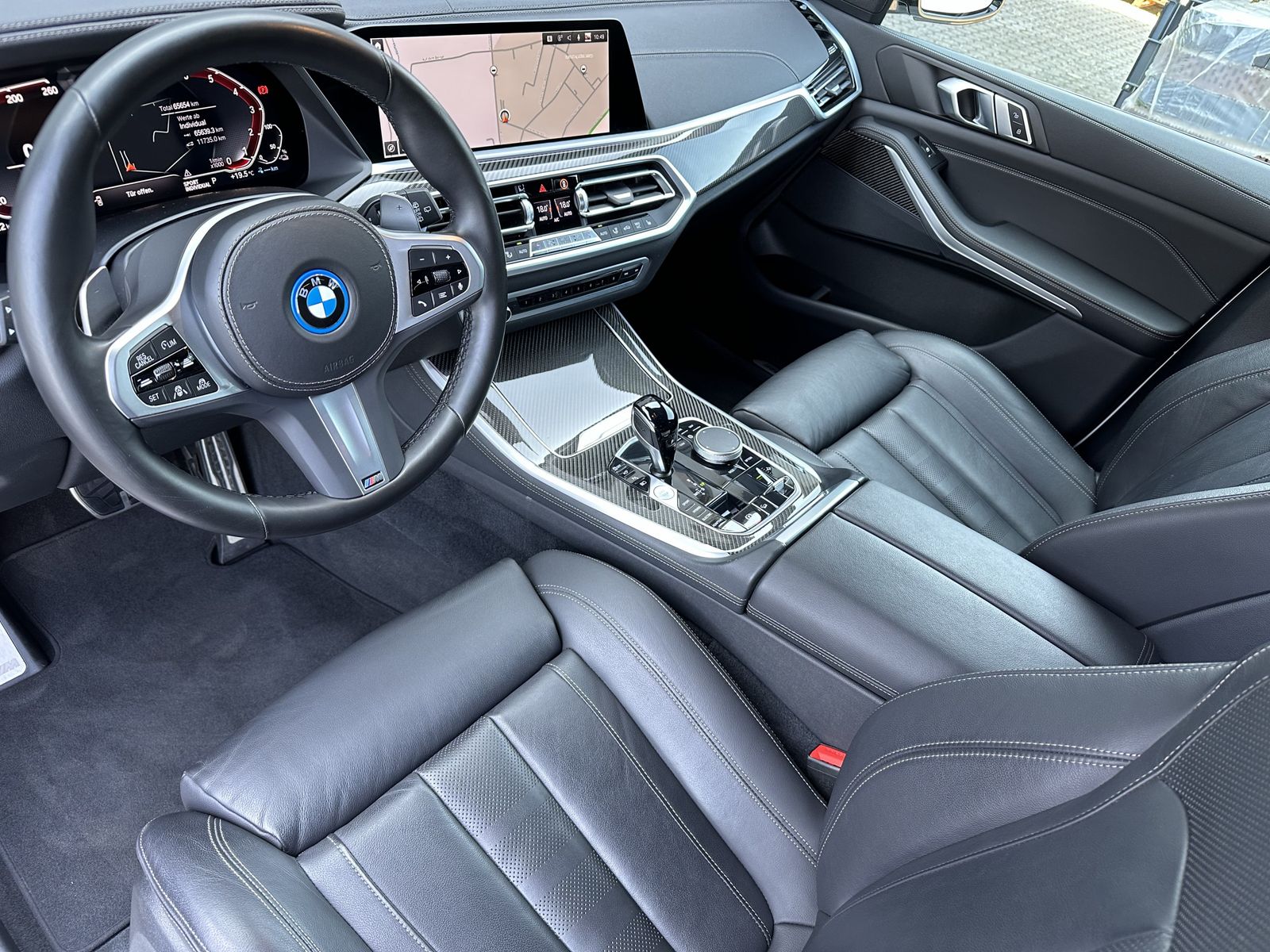 BMW X5 xDrive45e M-Sport NAV+LASER+AHK+ACC+360°+22ZO