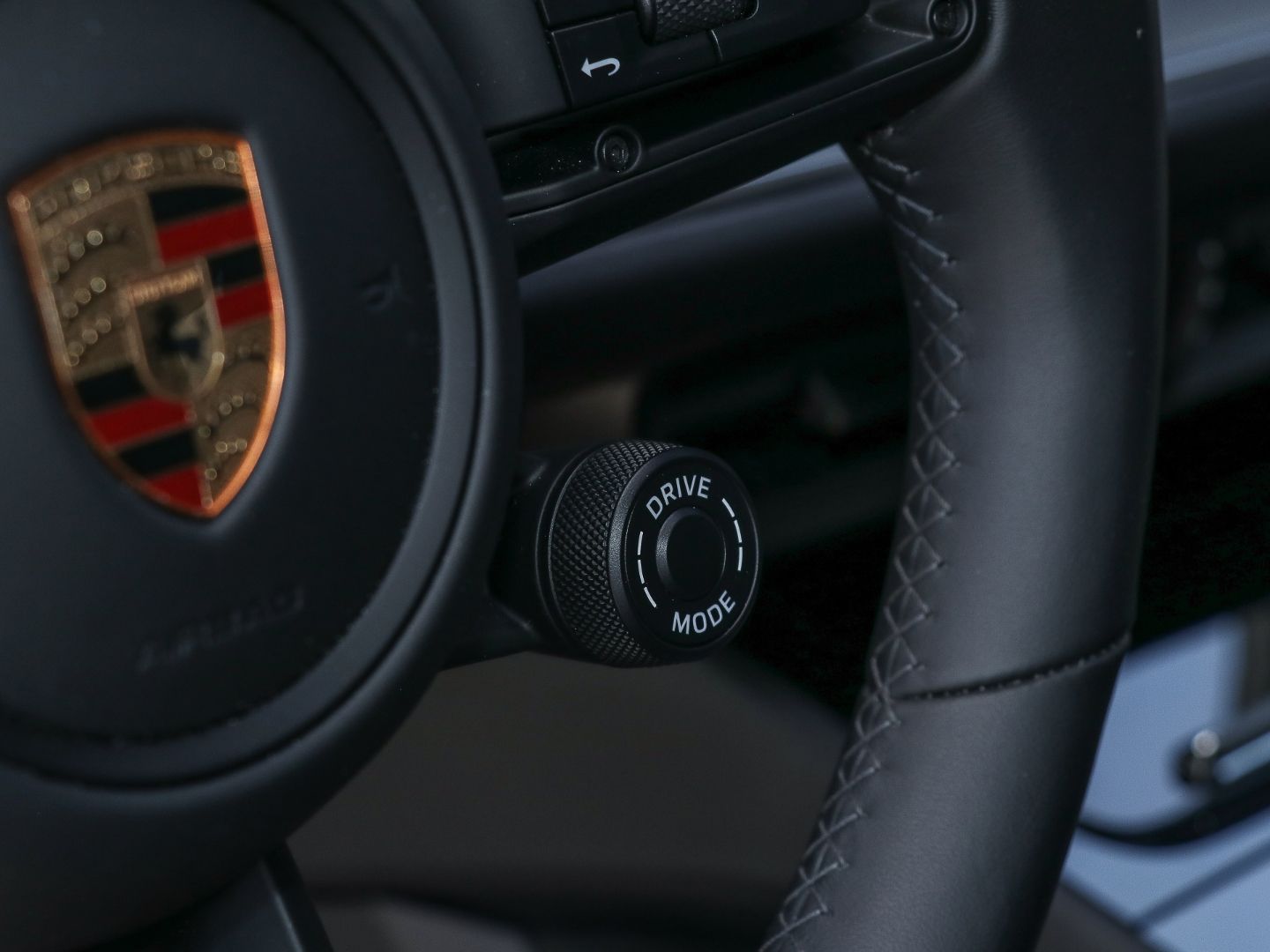 Porsche Cayenne E-Hybrid BOSE Surround-View HA-Lenkung