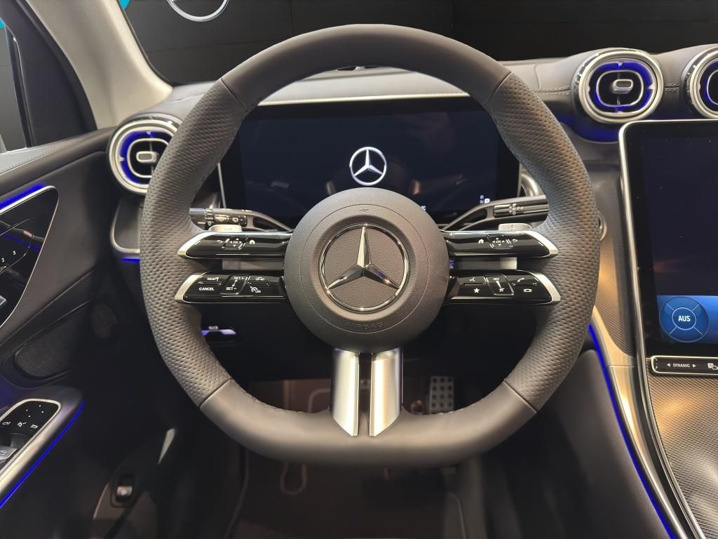 Mercedes-Benz GLC 300 de 4M EDITION AMG DISTRONIC PANO 360°AHK