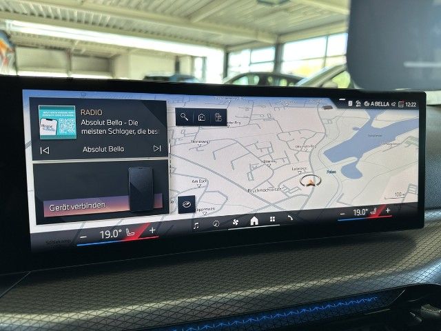 BMW 318 i M Sport AHK HUD 360° Kamera Alcantara LED