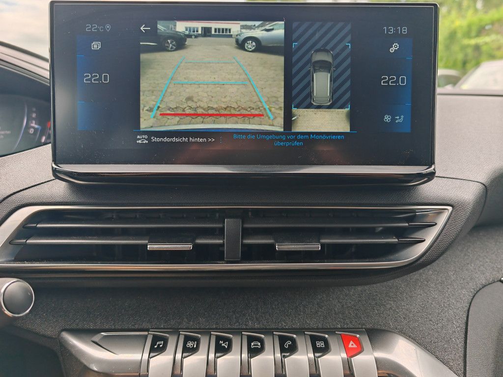 Peugeot 3008 PureTech EAT8 ALLURE PACK TOP - Samsaru's Car Outlet