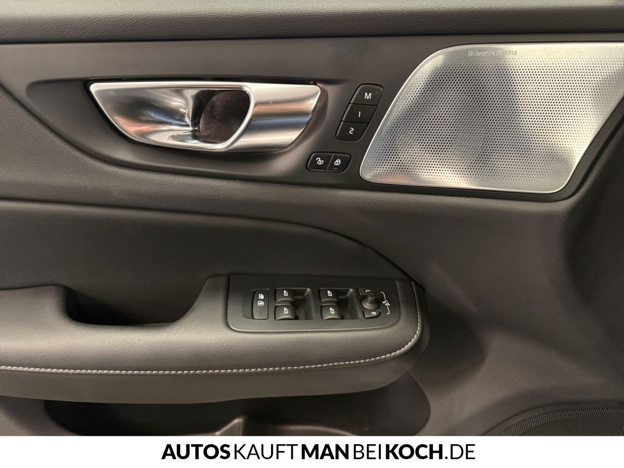 Volvo S60 B5 AWD Ultimate Dark STHz PANO HUD 360 ALARM