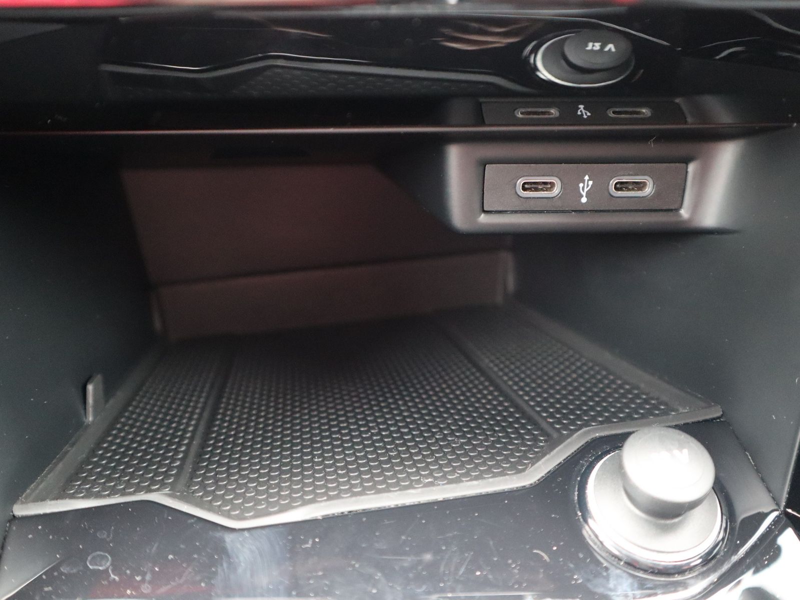 Volkswagen T-Roc 2.0 TSI DSG R 4Motion - Samsaru's Car Outlet
