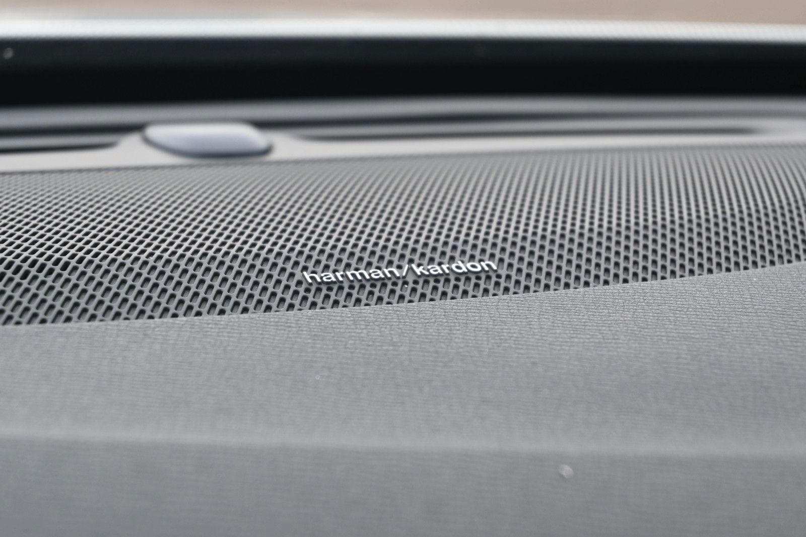 Volvo XC90 T8 AWD Inscrip. - Samsaru's Car Outlet