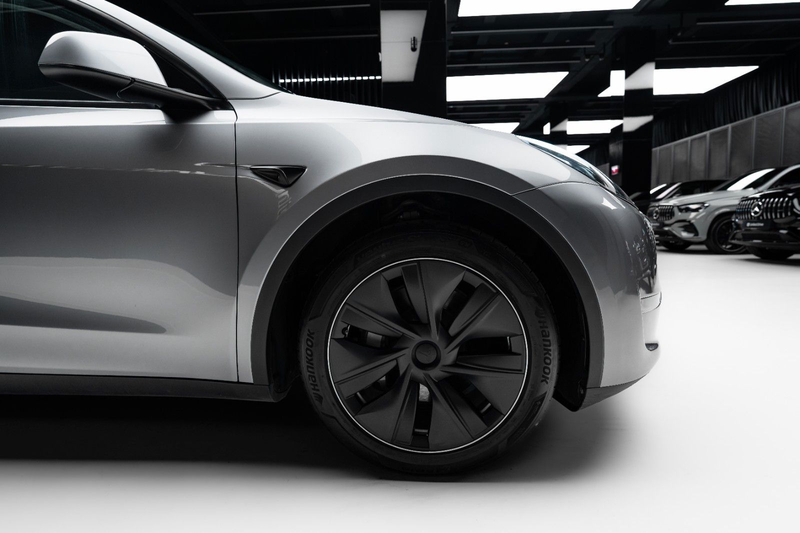 Tesla Model Y Long Range Dual AWD