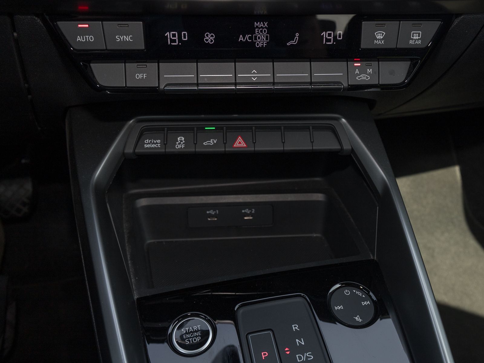 Audi A3 Sportback 40 TFSIe VIRTUAL PRIVACY LM16