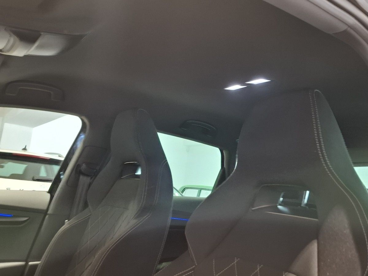 Skoda Karoq 2.0 TSI DSG Sportline 4x4 Standheizung