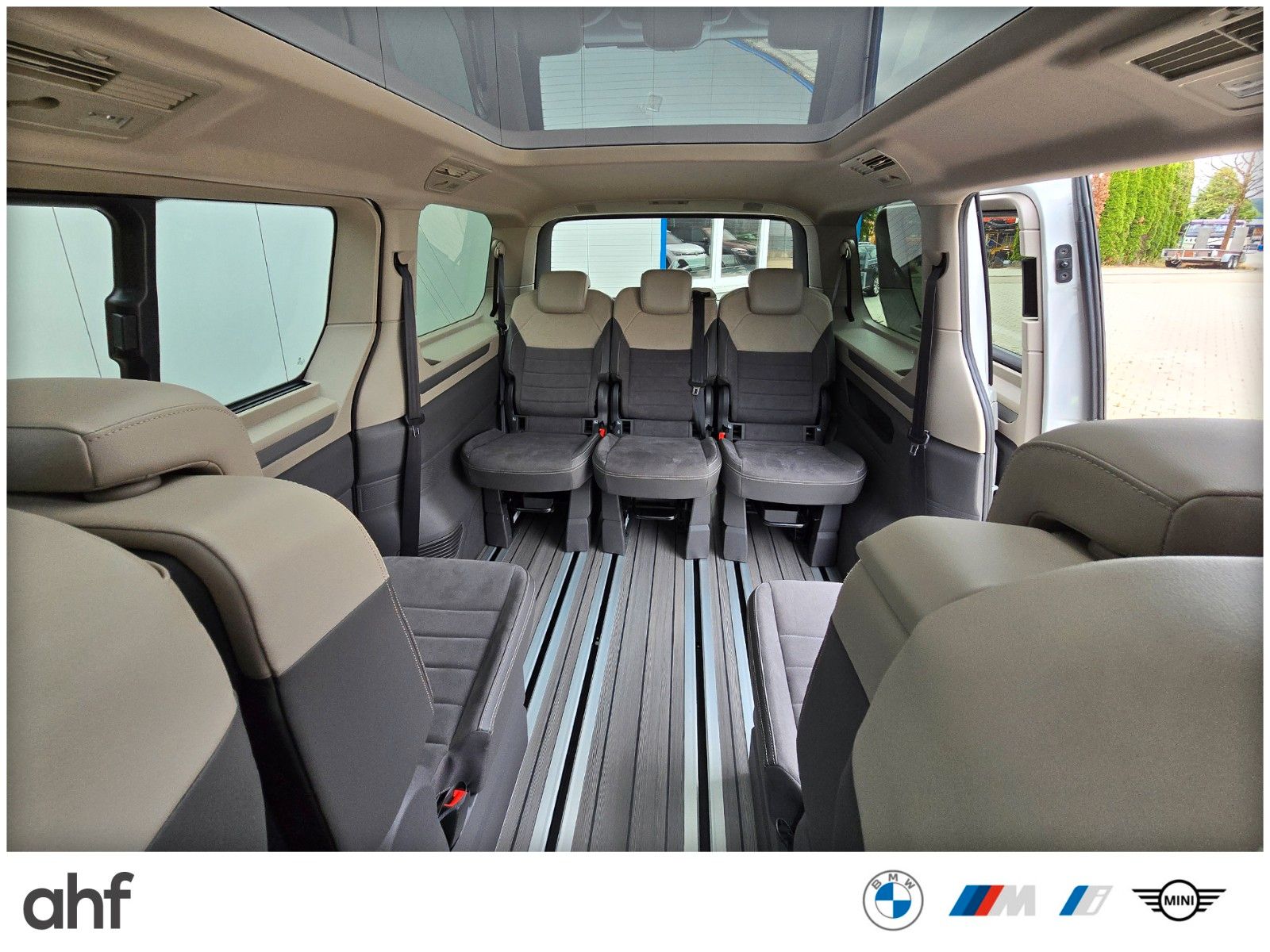 Volkswagen T7 Multivan EDITION LANG - Samsaru's Car Outlet