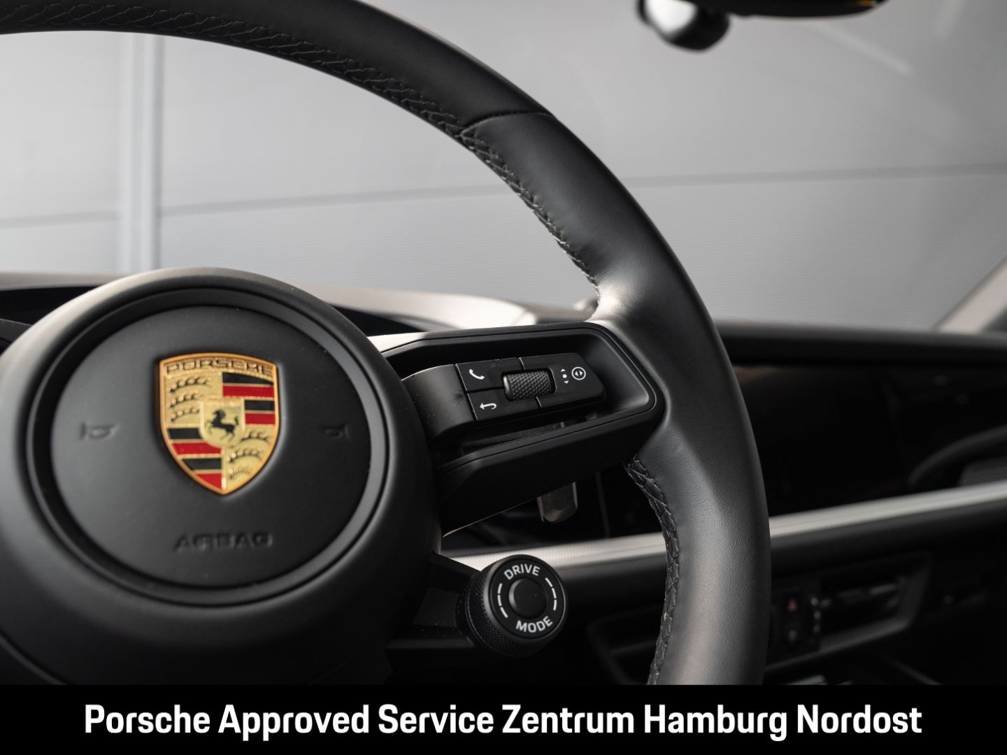 Porsche Cayenne E-Hybrid Coupe Sport Chrono Matrix-LED