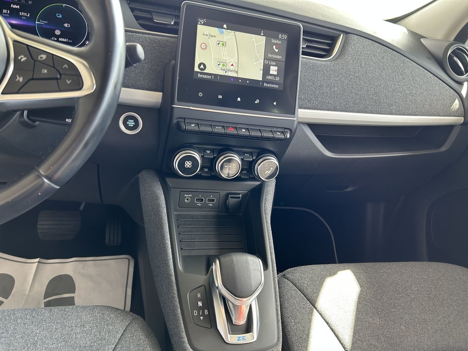 Renault ZOE EXPERIENCE R110 Z.E. 50 - Samsaru's Car Outlet