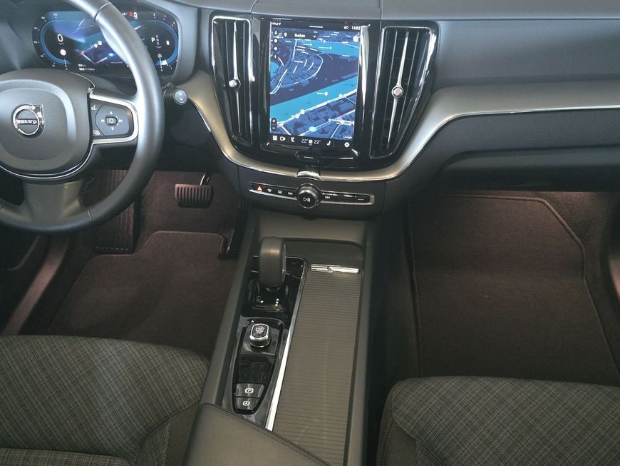 Volvo XC60 B5 B AWD Core