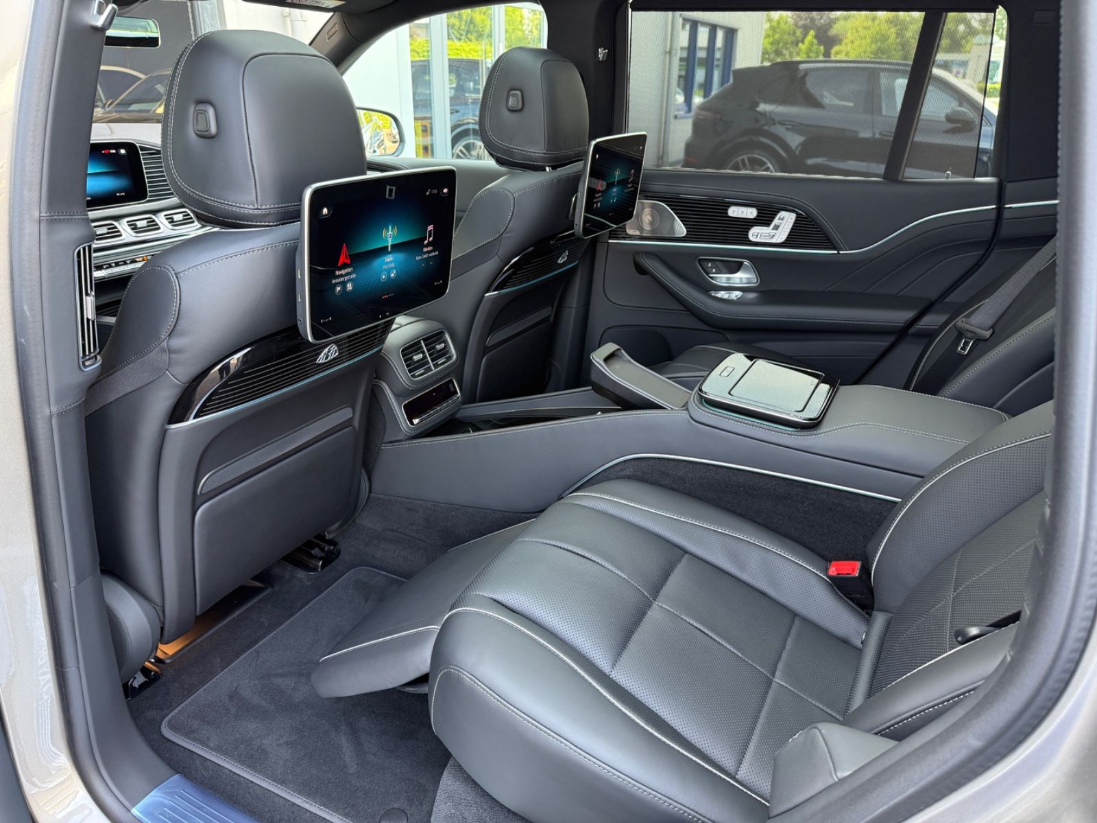 Mercedes-Benz GLS 600 Maybach 4Matic - Samsaru's Car Outlet