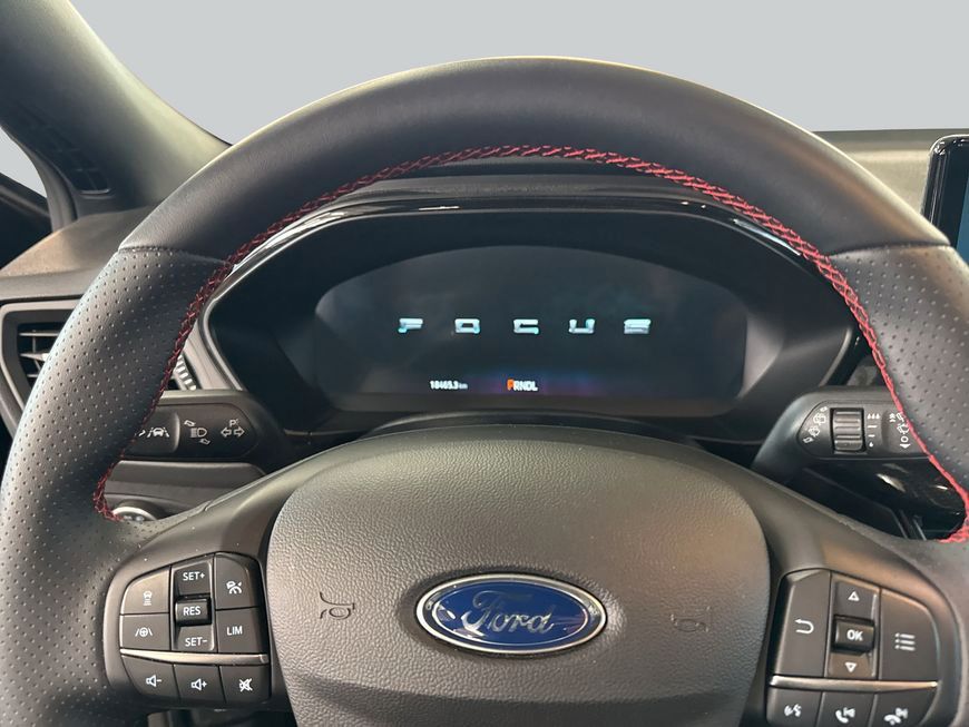 Ford Focus Turnier 1.5 EcoBlue Aut. ST-LINE X,AHK,Ass