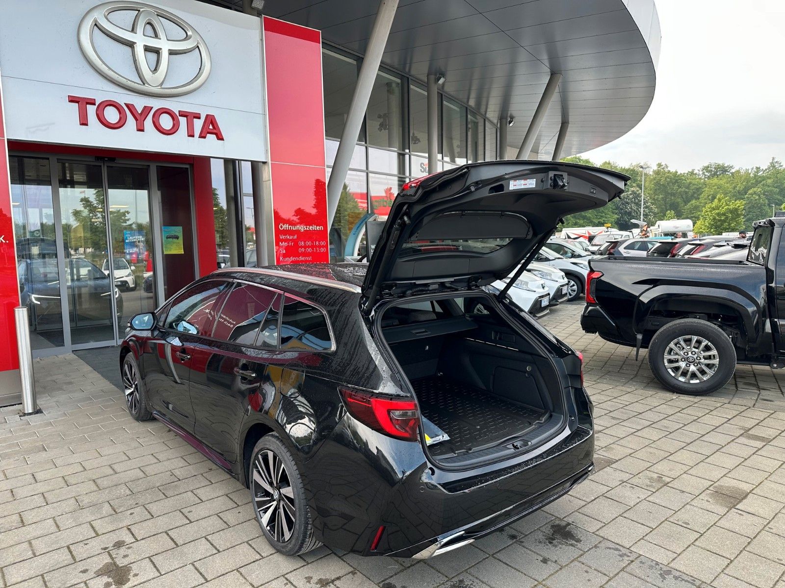 Toyota Corolla 2.0 TS Hybrid Teamplayer + TECHNIK-PAKET