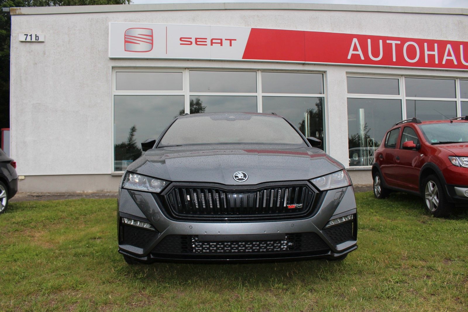 Skoda Octavia Combi RS - Samsaru's Car Outlet