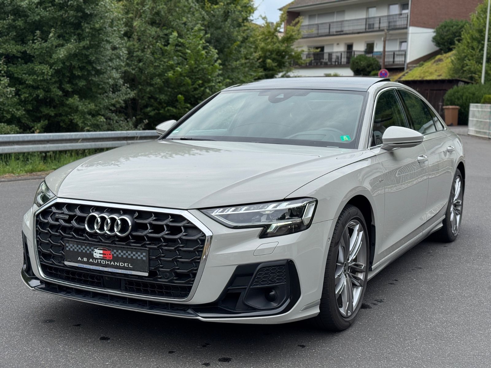 Audi A8 55 TFSI quattro S-line - Samsaru's Car Outlet