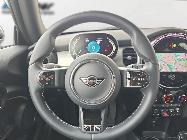 MINI Cooper 1.5 Aut.Yours - Samsaru's Car Outlet
