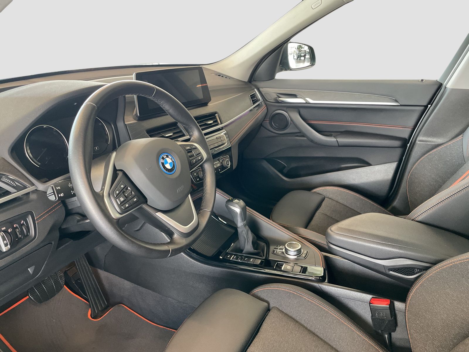 BMW X1 xDrive25e Sport Line - Samsaru's Car Outlet