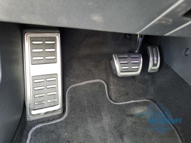 Skoda Octavia Combi RS 2.0 TSi - Samsaru's Car Outlet
