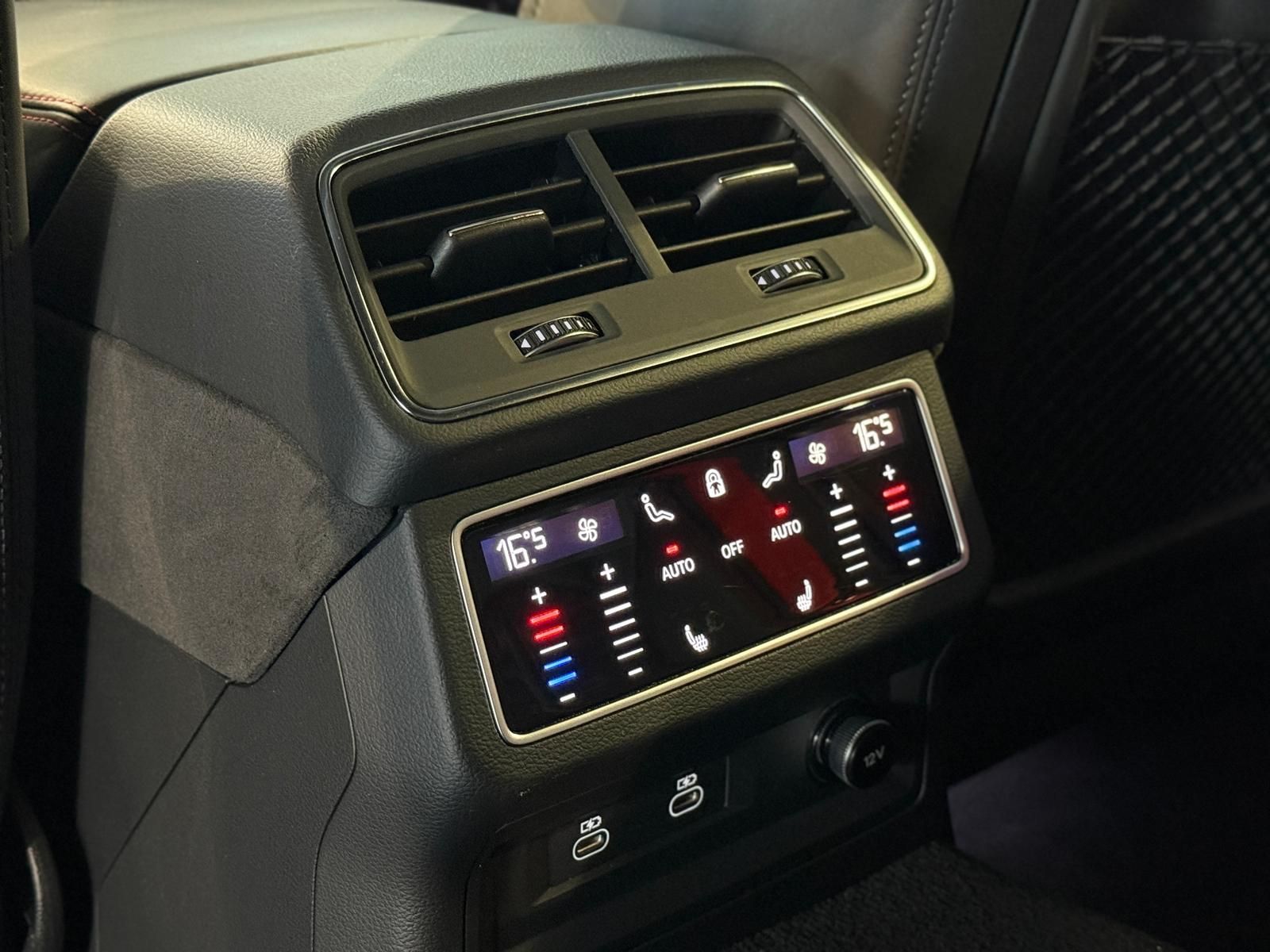 Audi RS6 4.0 TFSI Q*Pano*HuD*B&O-Adv.*Carbon*Dynamik+