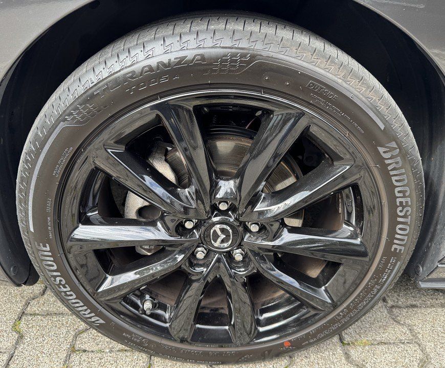 Mazda 3 2.0L e-SKYACTIV G 122ps 6AT FWD Homura
