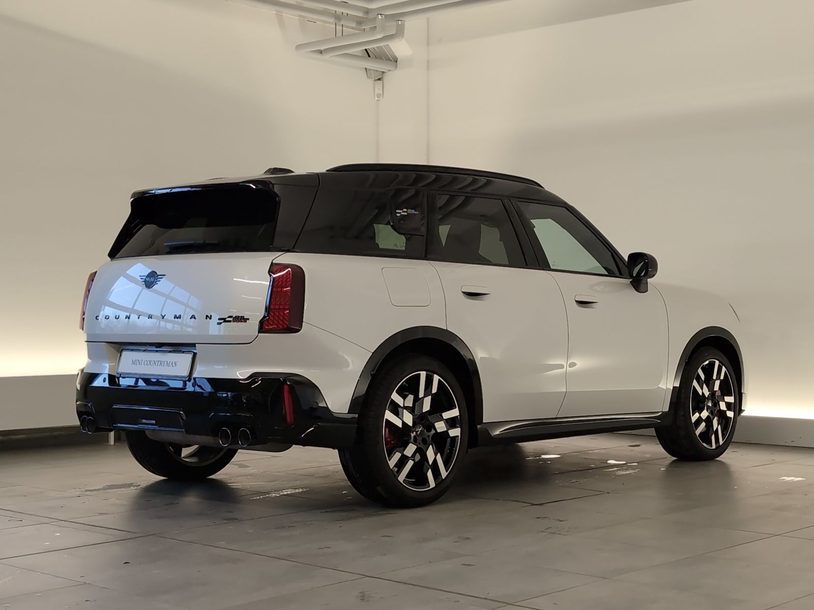 MINI JCW Countryman ALL4 - Samsaru's Car Outlet